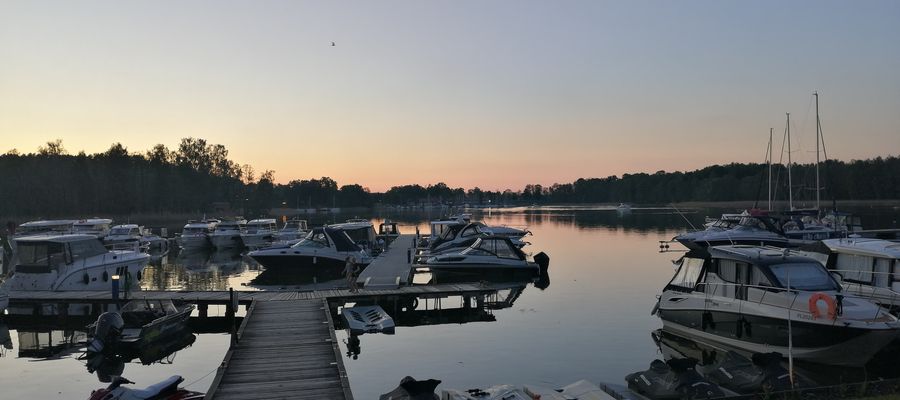 Szlaki żeglugowe na Wielkich Jeziorach Mazurskich otwarte