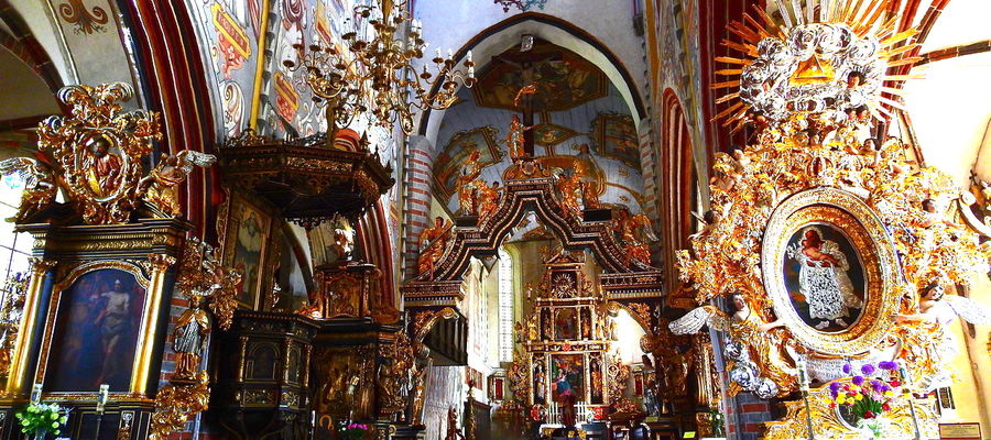 Wnętrze bazyliki kolegiackiej w Nowym Mieście Lubawskim