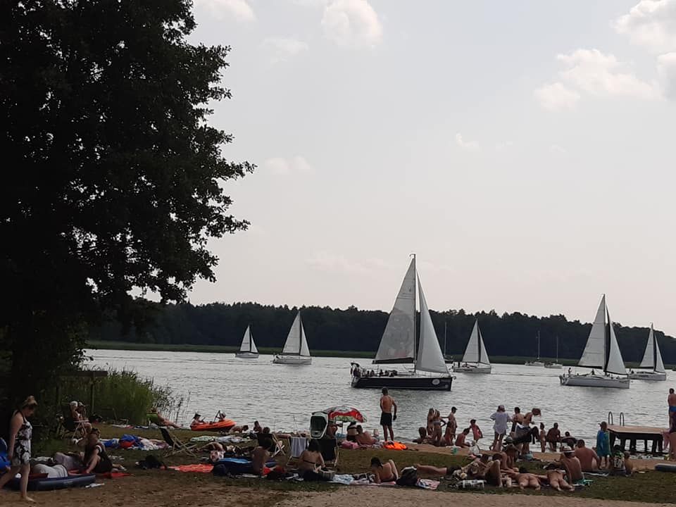 Plaża w Bogaczewie nad Niegocinem