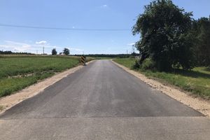 Przebudowa drogi gminnej w Trzcinie dobiegła końca