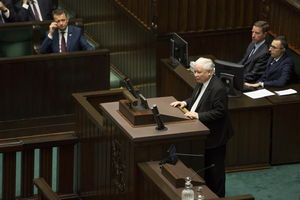 Jarosław Kaczyński: Jestem zdecydowanym przeciwnikiem podwyżek dla polityków. To temat rzucony przez naszych przeciwników