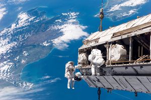 USA/ Czterech astronautów powróciło na Ziemię po półrocznym pobycie na Międzynarodowej Stacji Kosmicznej
