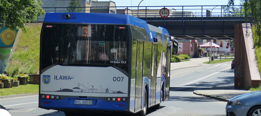 Autobus ZKM Iława na ul. Sobieskiego