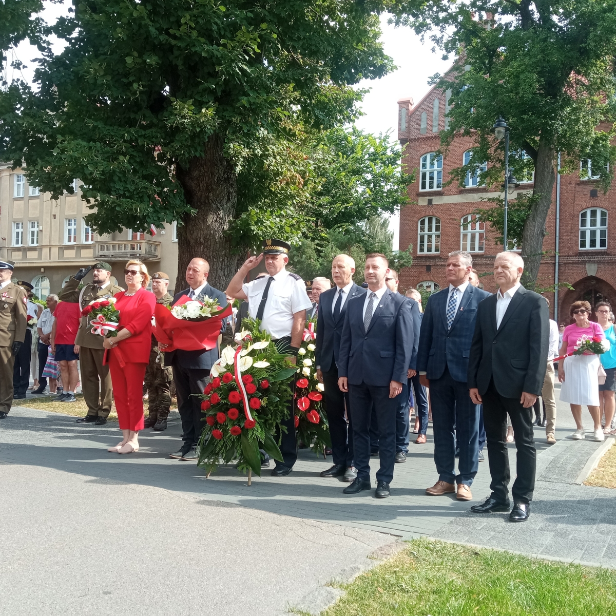 102. rocznica Bitwy Warszawskiej i Święto Wojska Polskiego; Ełk 15 VIII 22 r. - oficjalna część uroczystości