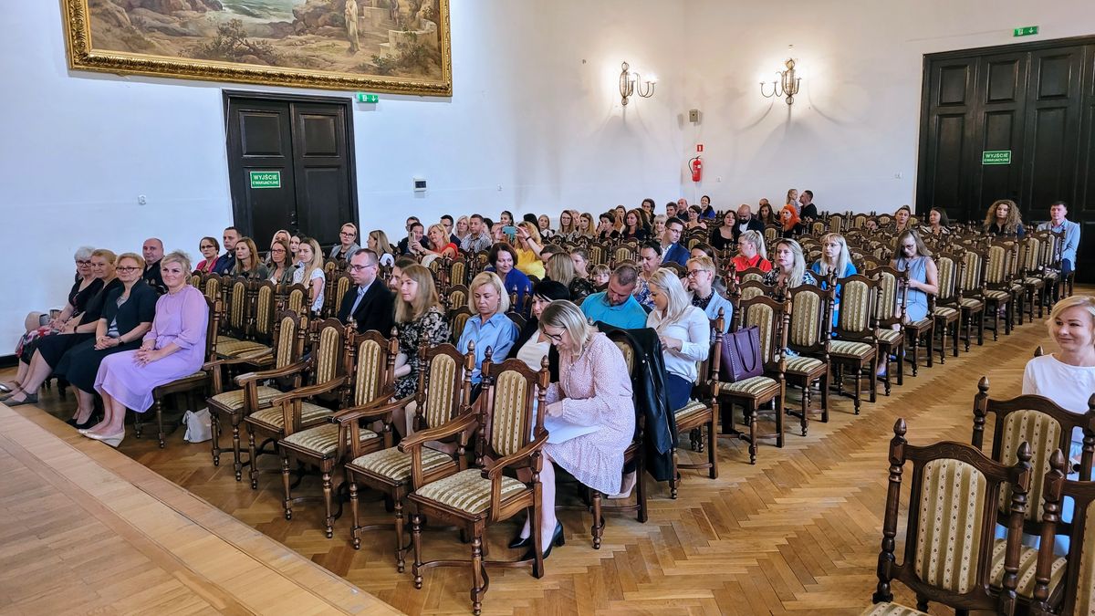 W Olsztynie 84 pedagogów zdobyło tytuł nauczyciela mianowanego