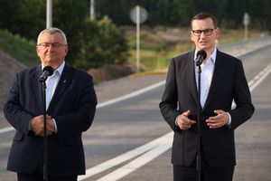 [WIDEO] W obecności premiera Mateusza Morawieckiego i ministra Andrzeja Adamczyka otwarto obwodnicę Smolajn