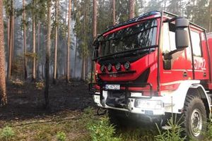 Ogromny pożar lasu w Nowinach pod Szczytnem. W akcji biorą udział samoloty gaśnicze