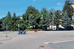 TRWAJĄ KONTROLE DRÓG W REJONACH SZKÓŁ
