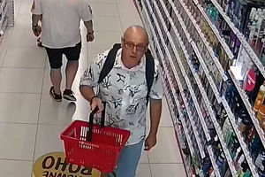 UKRADŁ... SZCZOTECZKI DO ZĘBÓW W MŁAWSKIEJ DROGERII