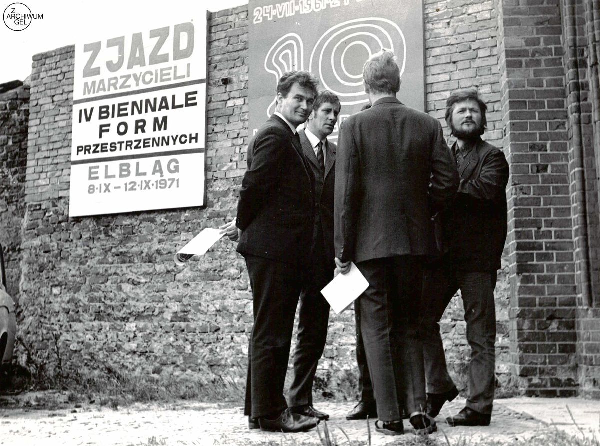 1971 IV Biennale, Zjazd Marzycieli, na zdjęciu od prawej Gerard Kwiatkowski