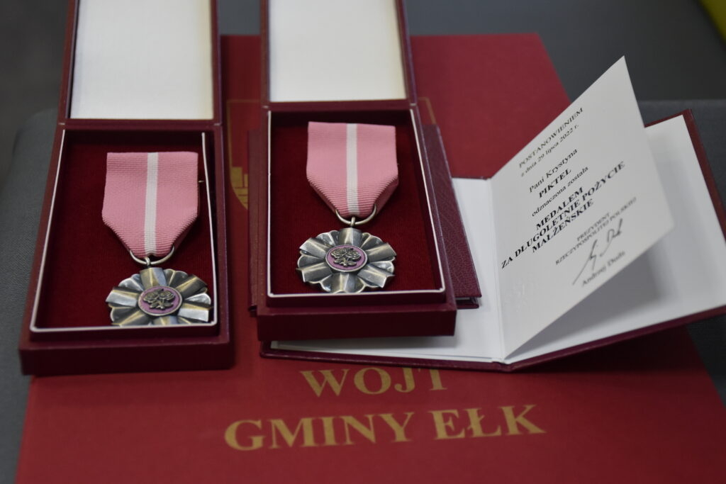 Medale od Prezydenta RP za długoletnie pożycie małżeńskie