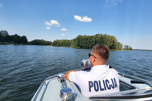 Policjanci z Olsztyna przez całe wakacje czuwali nad nami na wodzie i na lądzie