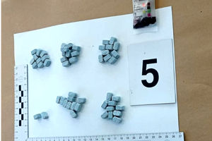 52 tabletki ekstazy i ponad 400 g amfetaminy