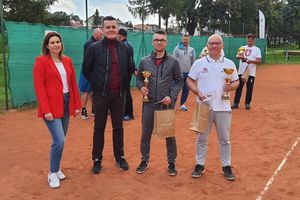 Drugie miejsce Wojciecha Milewskiego i Łukasza Żywickiego na turnieju tenisowym w Lubawie 