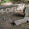 Śmieci i zniszczenia na cmentarzu ewangelickim w Olecku