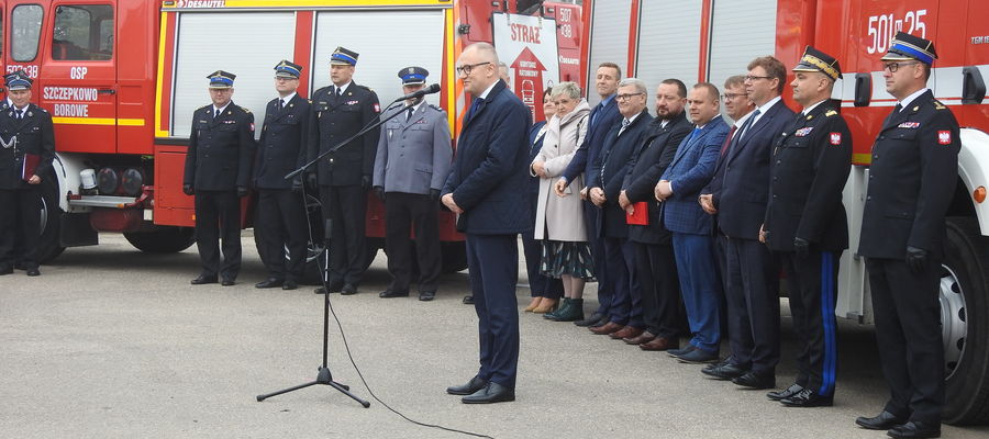 Błażej Poboży - podsekretarz stanu MSWiA złożył życzenia strażakom