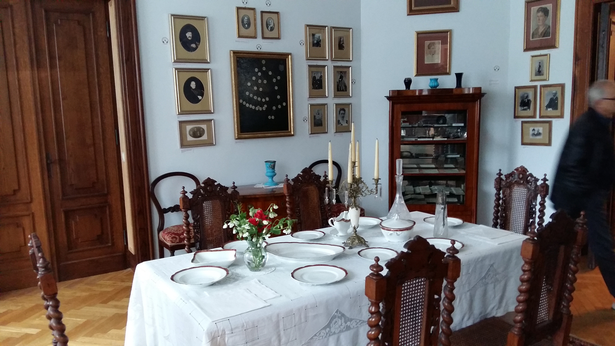 Muzeum im. Józefa Ignacego Kraszewskiego w Romanowie z zachowaną historycznie izbą