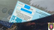 Posługiwał się kartą parkingową zmarłej osoby