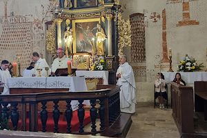 Odrestaurowano polichromie w kościele w Blankach