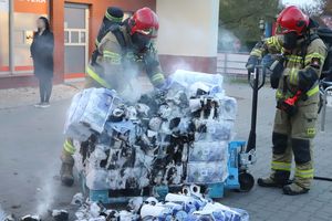 Pożar w markecie na Zatorzu w Olsztynie. Trwa ewakuacja klientów [ZDJĘCIA, VIDEO]