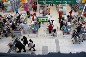Ekspert: sieci handlowe są mocno zdeterminowane, żeby otwierać sklepy w niedzielę