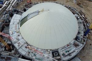 Zobacz postępy prac na budowie hali Urania. Wideo z drona