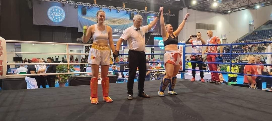 Oliwka Gajewczyk z ełckiej Szkoły Walki Thor zdobyła dla Polski tytuł Mistrzyni Świata w K1; Lido do Jesolo, Włochy 7 X 22 r.