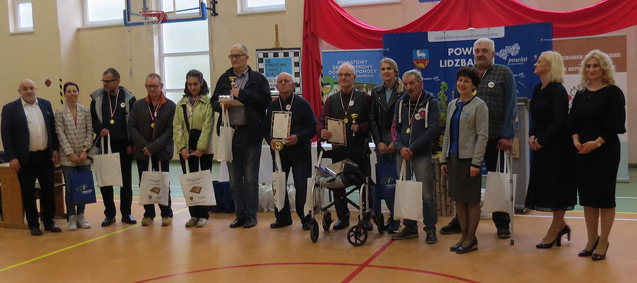 Powiatowy Turniej Warcabowy Osób Niepełnosprawnych odbył się 26 października w sali sportowej przy ul. Wierzbickiego w Lidzbarku Warm.