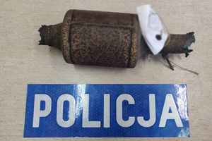 Policjanci zatrzymali złodzieja i poszukiwanego w bmw na jednej z ulic Olsztyna