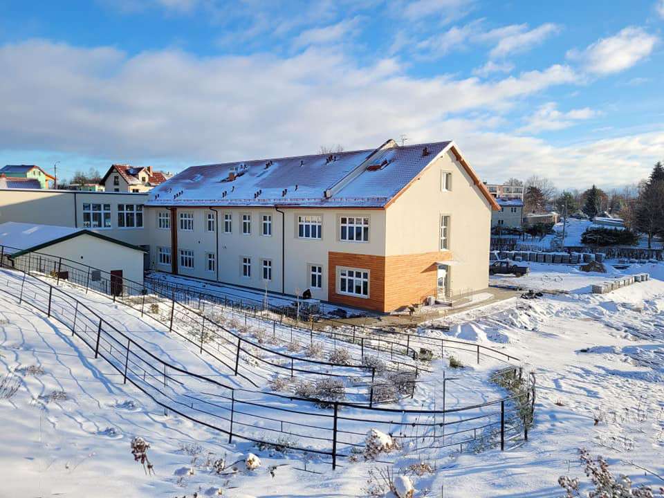 Wojewódzki Szpital Rehabilitacyjny w otworzył nowe skrzydło rehabilitacji neurologicznej, są tam 24 łóżka dla pacjentów po wylewie lub udarach.