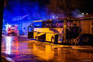 Spłonął autobus. Podróżowało nim 8 osób i kierowca