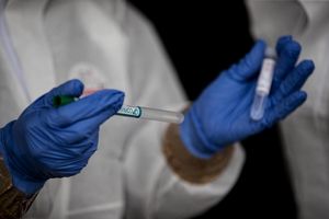 Przeziębienia, grypa, Covid-19 i wirus RSV powodują podobne objawy, bez testów trudno je odróżnić