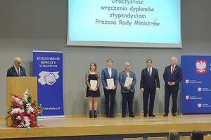 Premier Mateusz Morawiecki przyznał stypendia uczniom z Warmii i Mazur