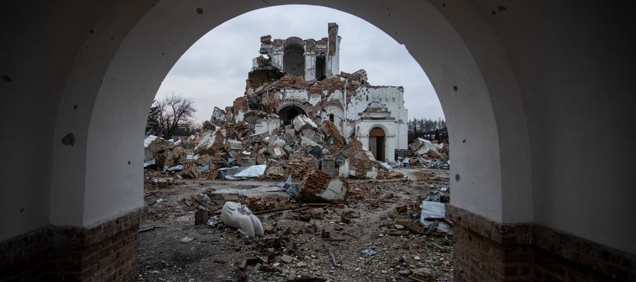 Ruiny klasztoru św. Jerzego zniszczonego przez Rosjan (obwód charkowski).  