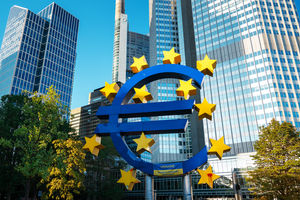 Adam Glapiński: euro nie jest panaceum na inflację