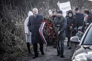 Rosyjska prowokacja w Pieniężnie. Protestowali Polacy i Ukraińcy. 