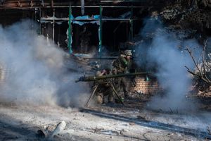 Ukraińcy: odbiliśmy kilkanaście rosyjskich pozycji na przedmieściach Bachmutu, sytuacja 