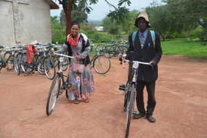 Wierni z Diecezji Ełckiej pomogli kupić rowery w Tanzanii