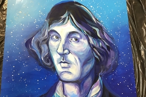 Mikołaj Kopernik został patronem Szkoły Podstawowej nr 9 w Olsztynie, a uczennica liceum plastycznego namalowała jego portret