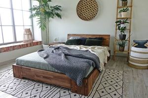 Przewiewna sypialnia inspirowana naturą