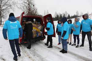 Wolontariusze z OSW w Olecku wspierają Stowarzyszenie „Uwolnij Psa