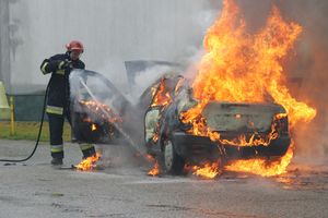 Pożar samochodu na drodze S7. Trasa Olsztyn-Gdańsk zablokowana