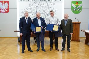 Wójt Tomasz Ewertowski pogratulował rolnikom, laureatom krajowych i wojewódzkich konkursów