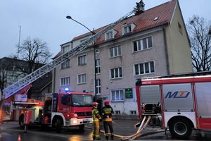 Pożar budynku przy ul. Partyzantów w Olsztynie. Ewakuowano 8 osób, w tym 2 dzieci