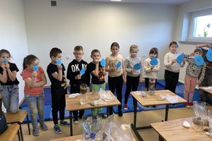  "Mini oczyszczalnia ścieków" - warsztaty w Szkole Podstawowej w Rożentalu