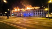 PILNE: Płonie centrum handlowe w Ełku. Strażacy walczą z pożarem