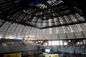 [WIDEO DRON] Ze środka modernizowanej Uranii w Olsztynie. Nowa hala sportowa nabiera kształtów