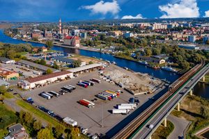Wiceminister Ziejewski: Rząd nie myśli o przejęciu portu w Elblągu