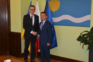 Konsul Generalny Chin z wizytą w olsztyńskim ratuszu