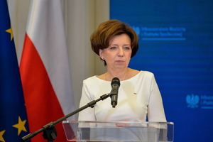 Minister Maląg: w 2024 r. płaca minimalna wyniesie powyżej 4,2 tys. zł